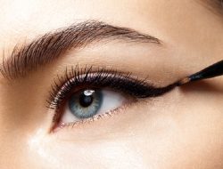 Mengenal Eyeliner Lebih Dekat