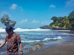 4-Pantai-Madasari