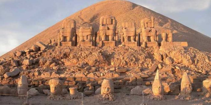 Göbekli Tepe: Kuil Tertua di Dunia
